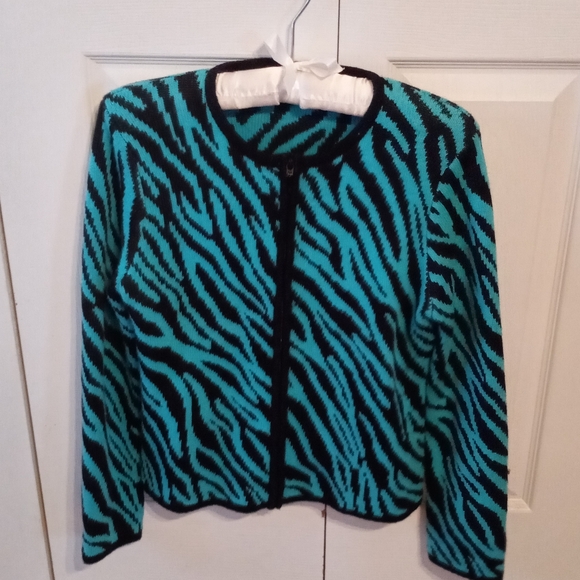 Susan Bristol Sweaters - Like New RARE Vintage 90s Susan Bristol Petites Animal Print Zip-Front Cardigan